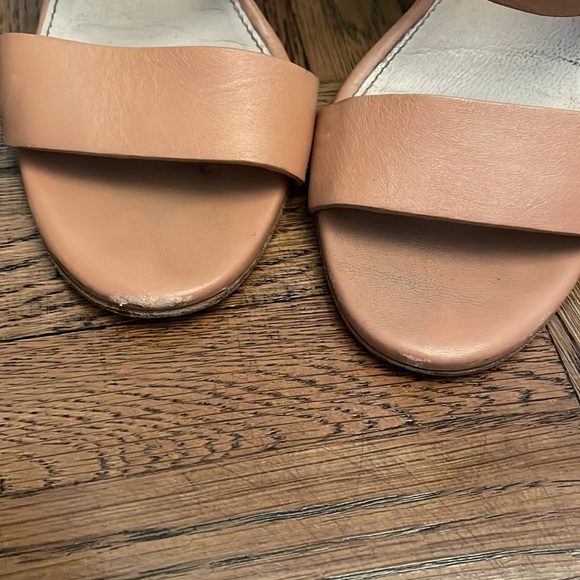 Chloè Tan and Brown Strap Sandals - Picture 6 of 7
